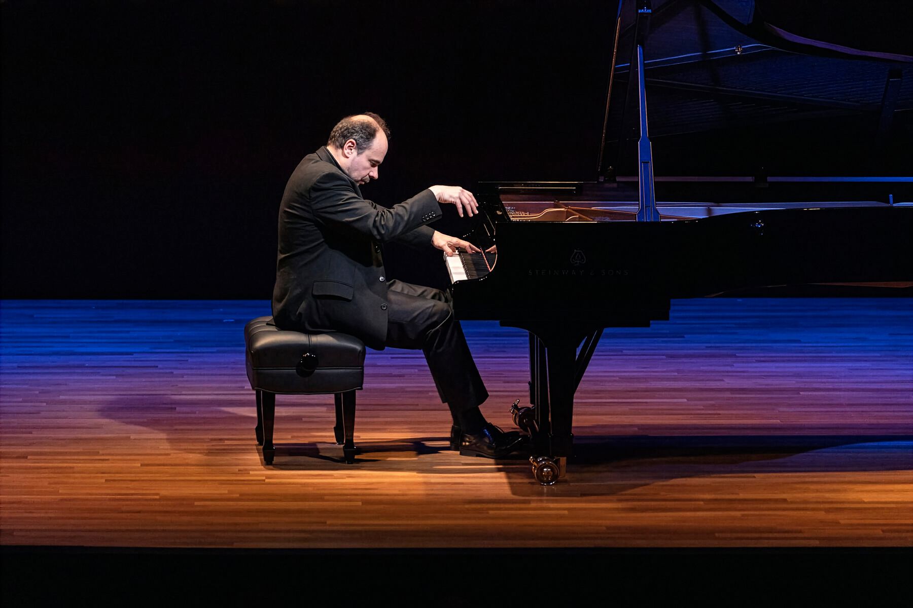 Claudio Martínez Mehner